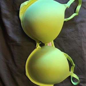 Victoria Secrets bra